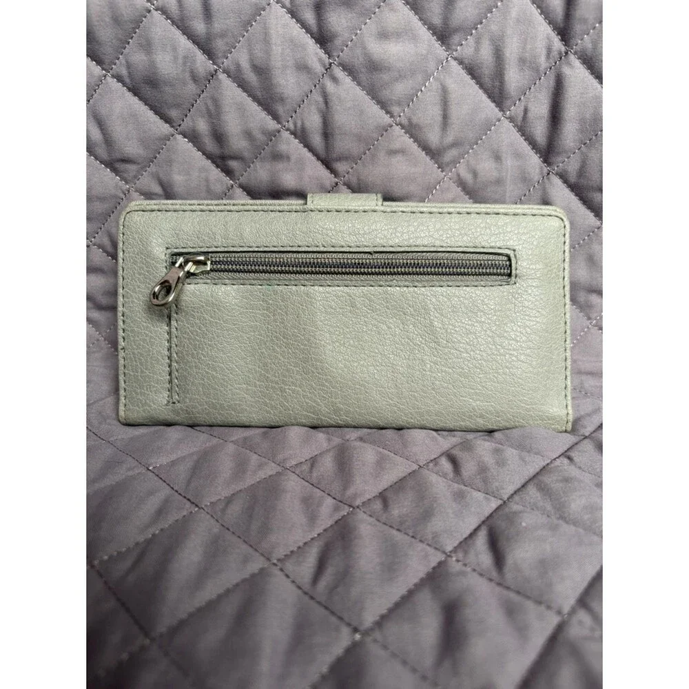 Relic by Fossil Slim Clutch/Billfold Wallet in Gray Women's